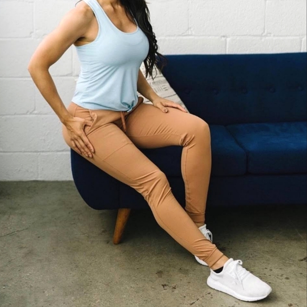 ZYIA Ascend Joggers | Camel | Size M